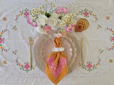 Set of 4 embroidered napkins mustard/pink