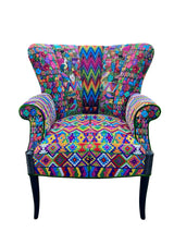 Vintage Hortensia peacock chair