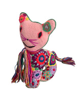 Embroidered gatito