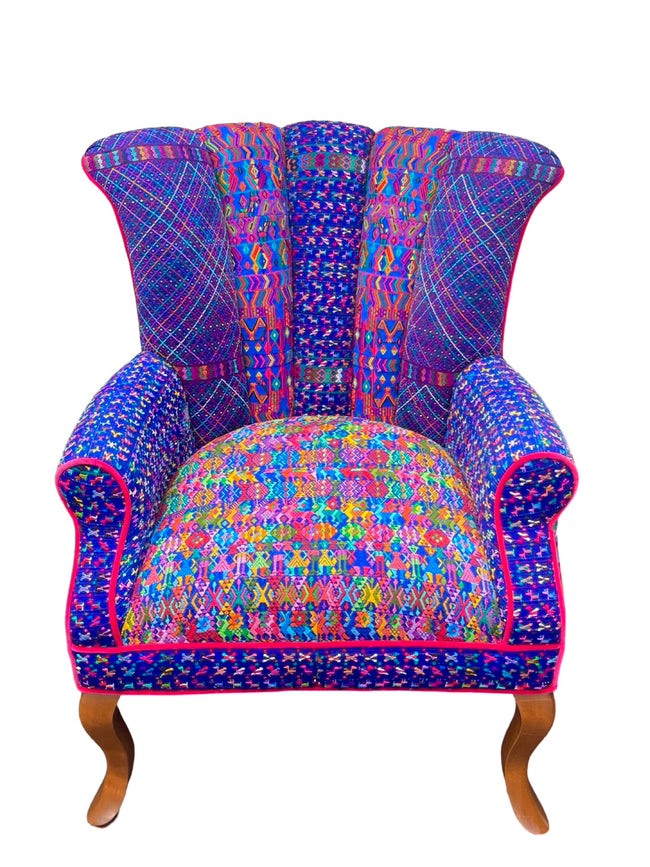 Hortensia wingback peacock chair