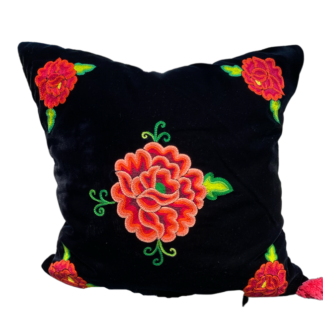 Embroidered velvet Mila pillow